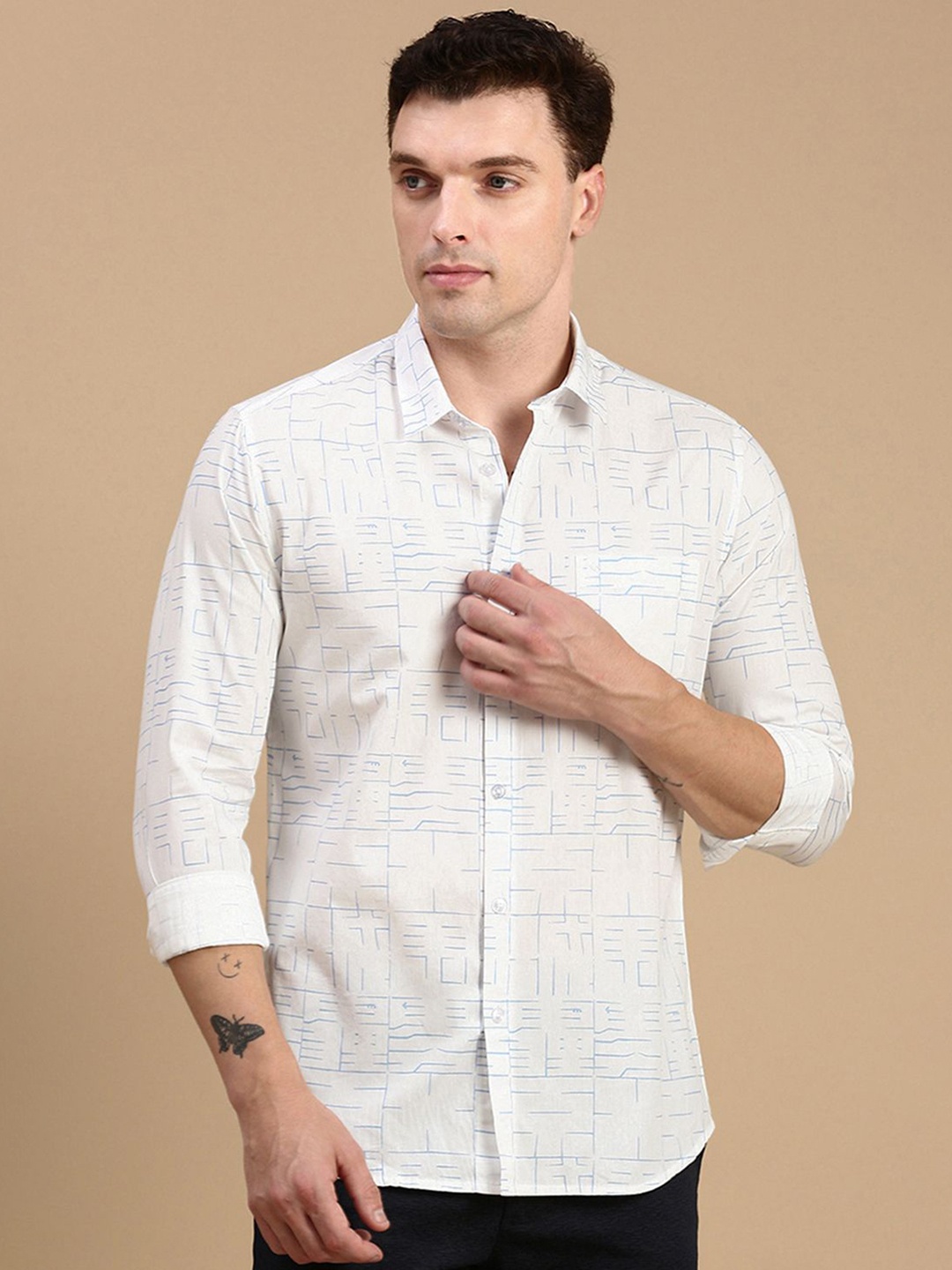 

Classic Polo Men Slim Fit Opaque Printed Casual Shirt, White