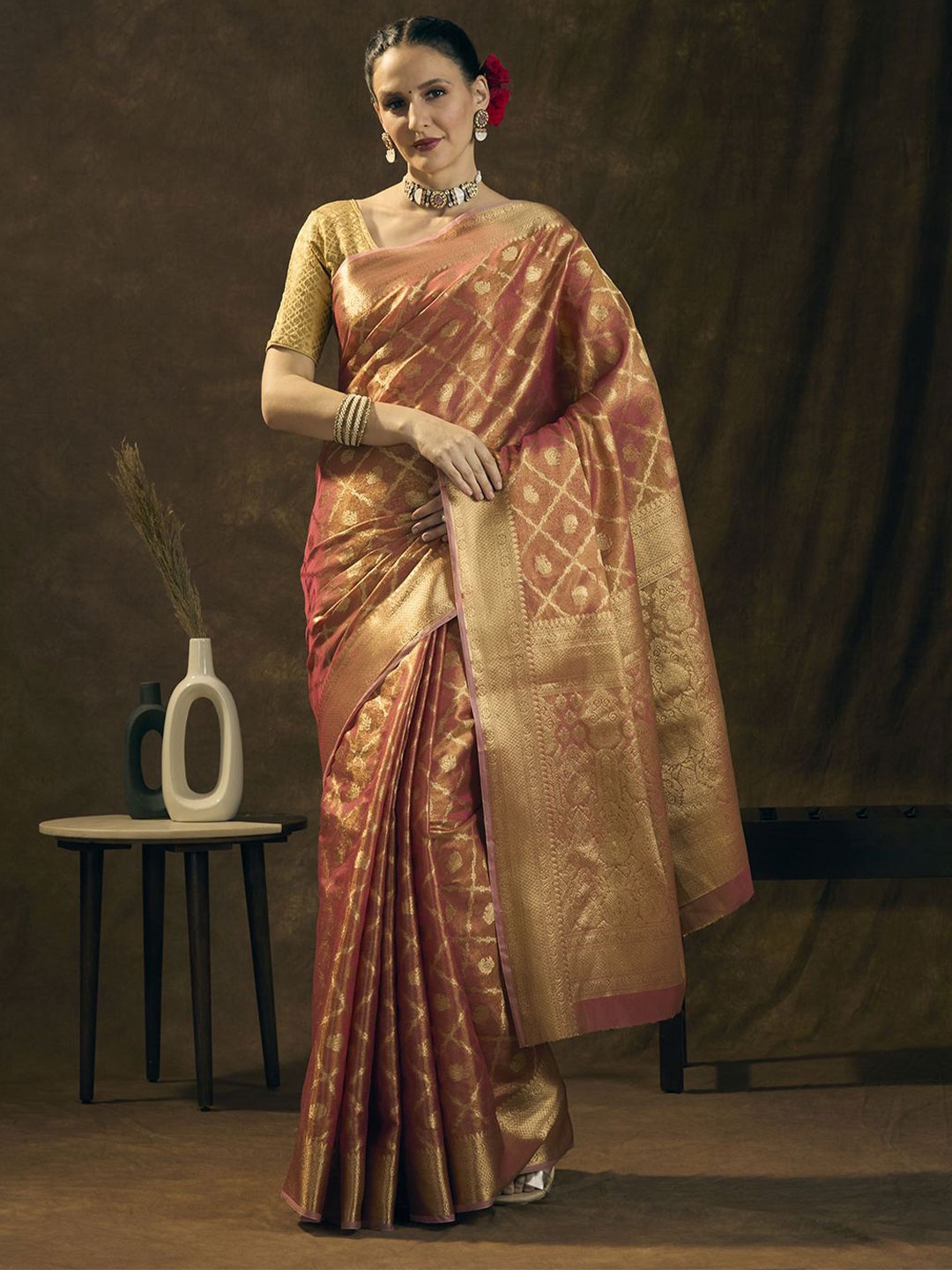 

JUST FASHION Woven Design Zari Banarasi Saree, Pink