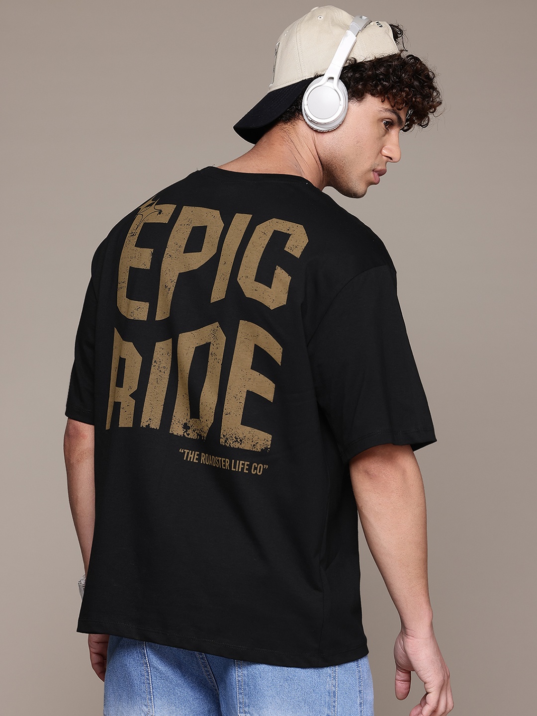 

The Roadster Lifestyle Co. Typography Printed Pure Cotton Relaxed Fit T-shirt, Black