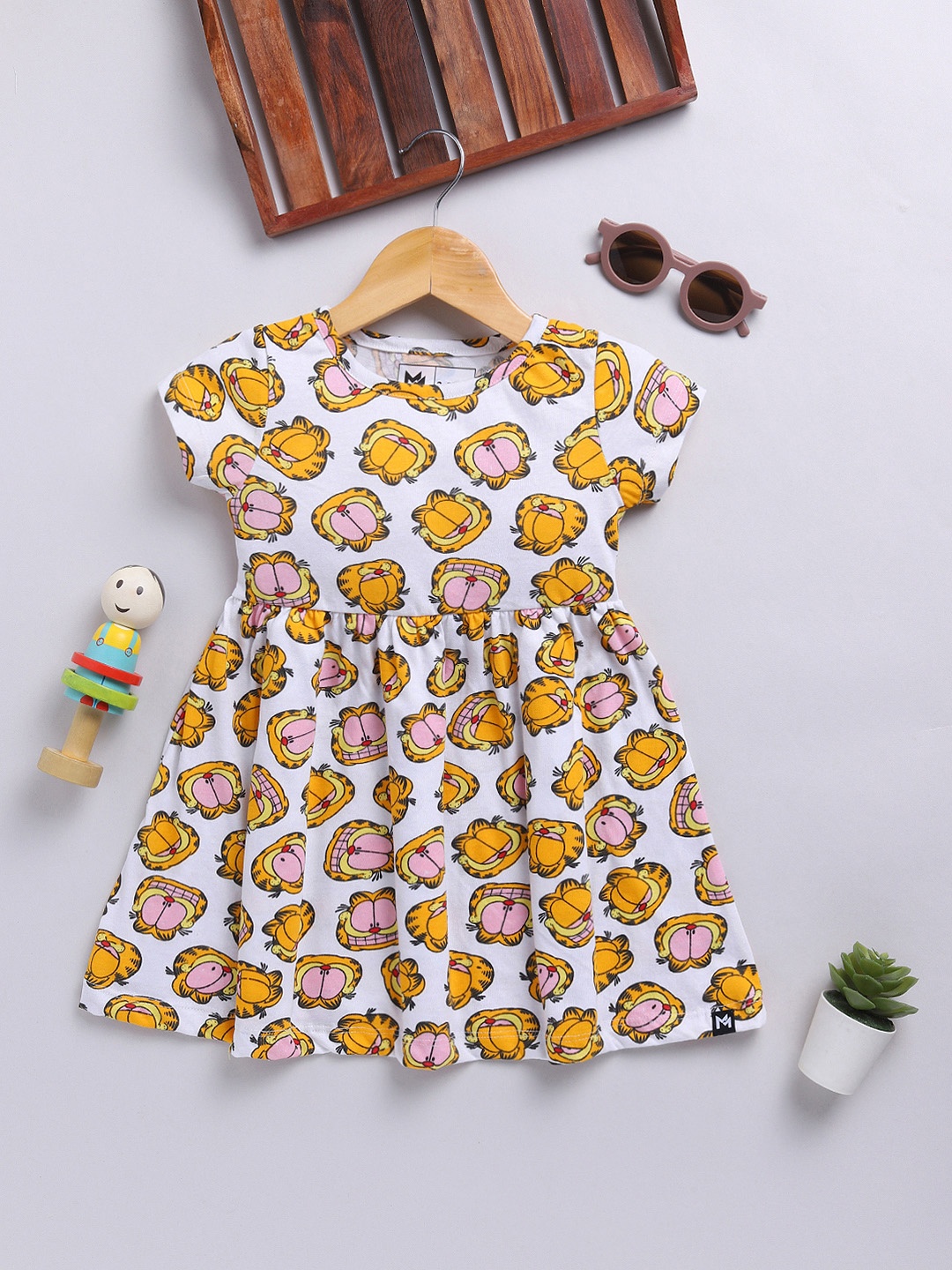 

YK X Minute Mirth Garfield Print Cotton Fit & Flare Dress, White