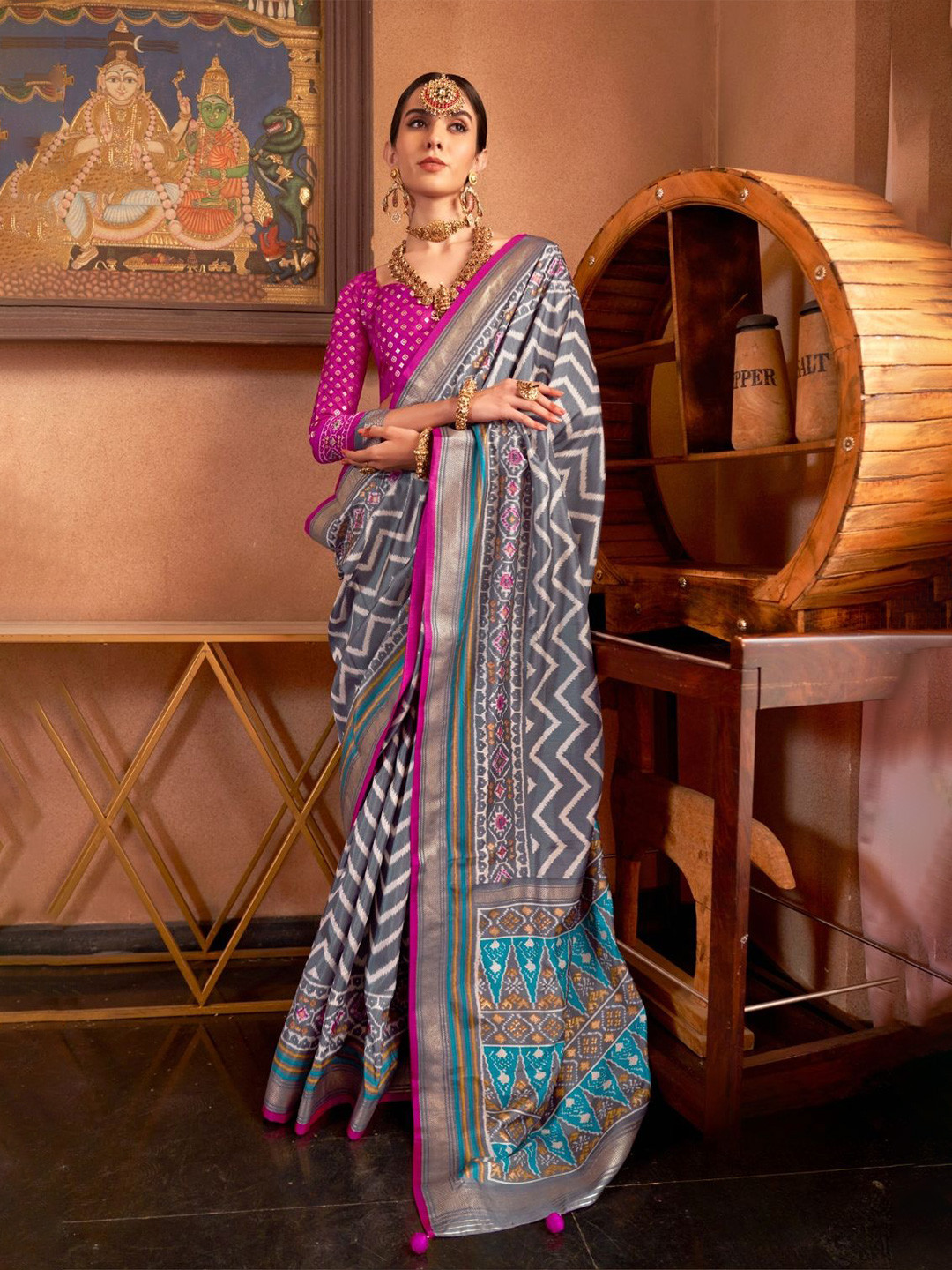 

DEVATITHI Striped Patola Saree, Grey