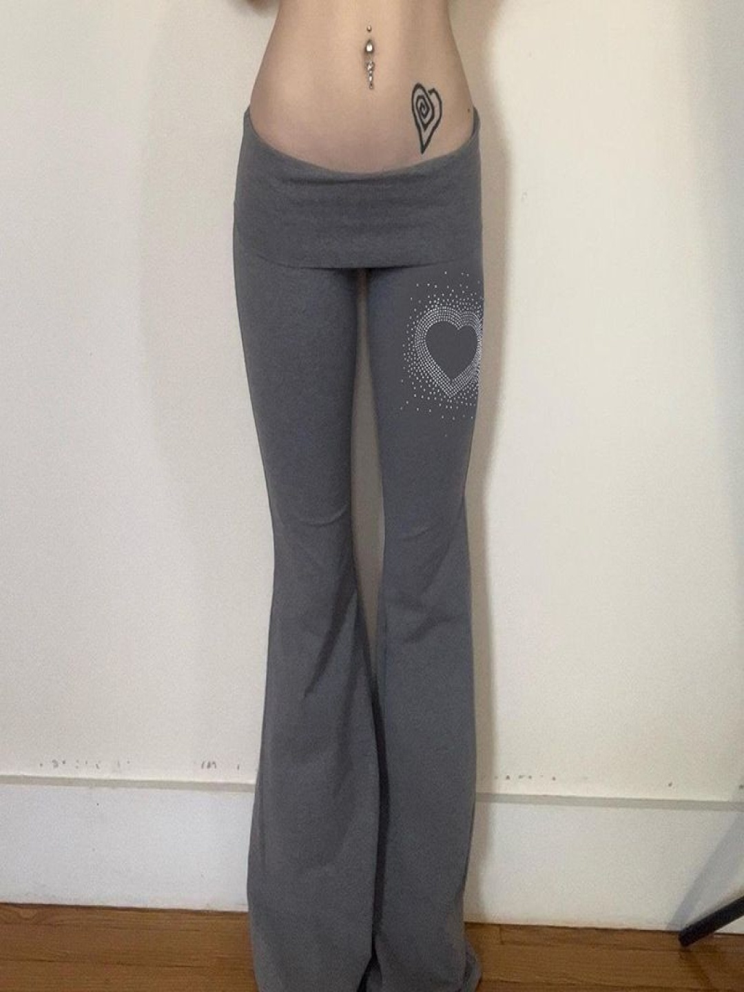 

StyleCast Women Low-Rise Trousers, Grey