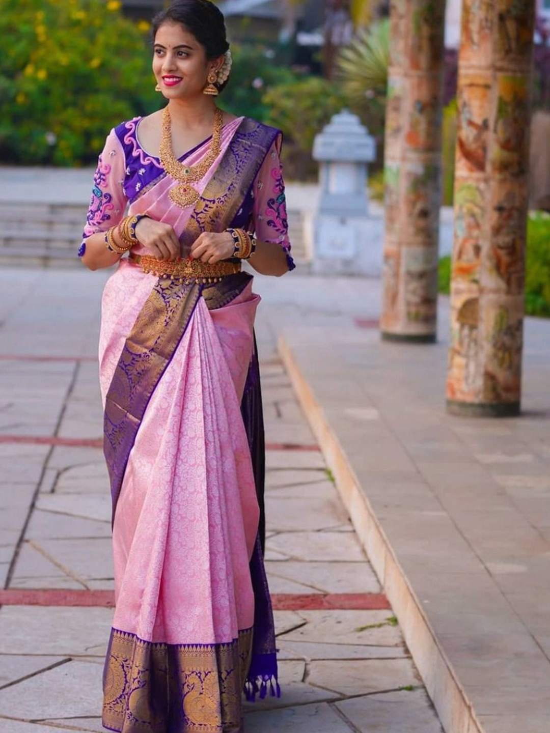 

Anouk Woven Design Zari Banarasi Saree, Pink