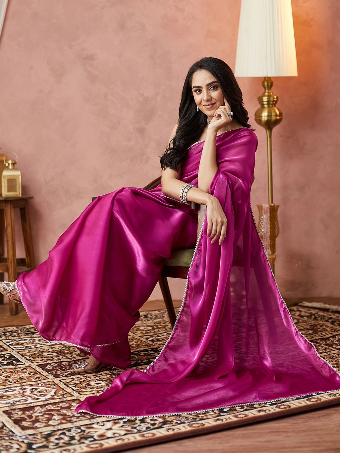

Mitera Tissue Embellished Saree, Pink