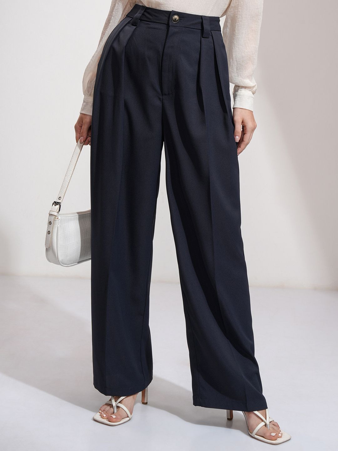 

CHIC BY TOKYO TALKIES Women Solid Pleated Straight Leg Pants, Navy blue