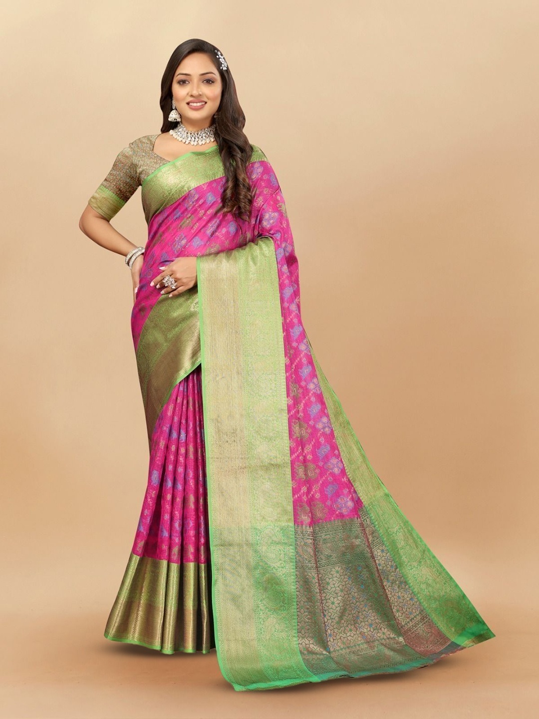 

Upalksh Woven Design Zari Paithani Saree, Pink