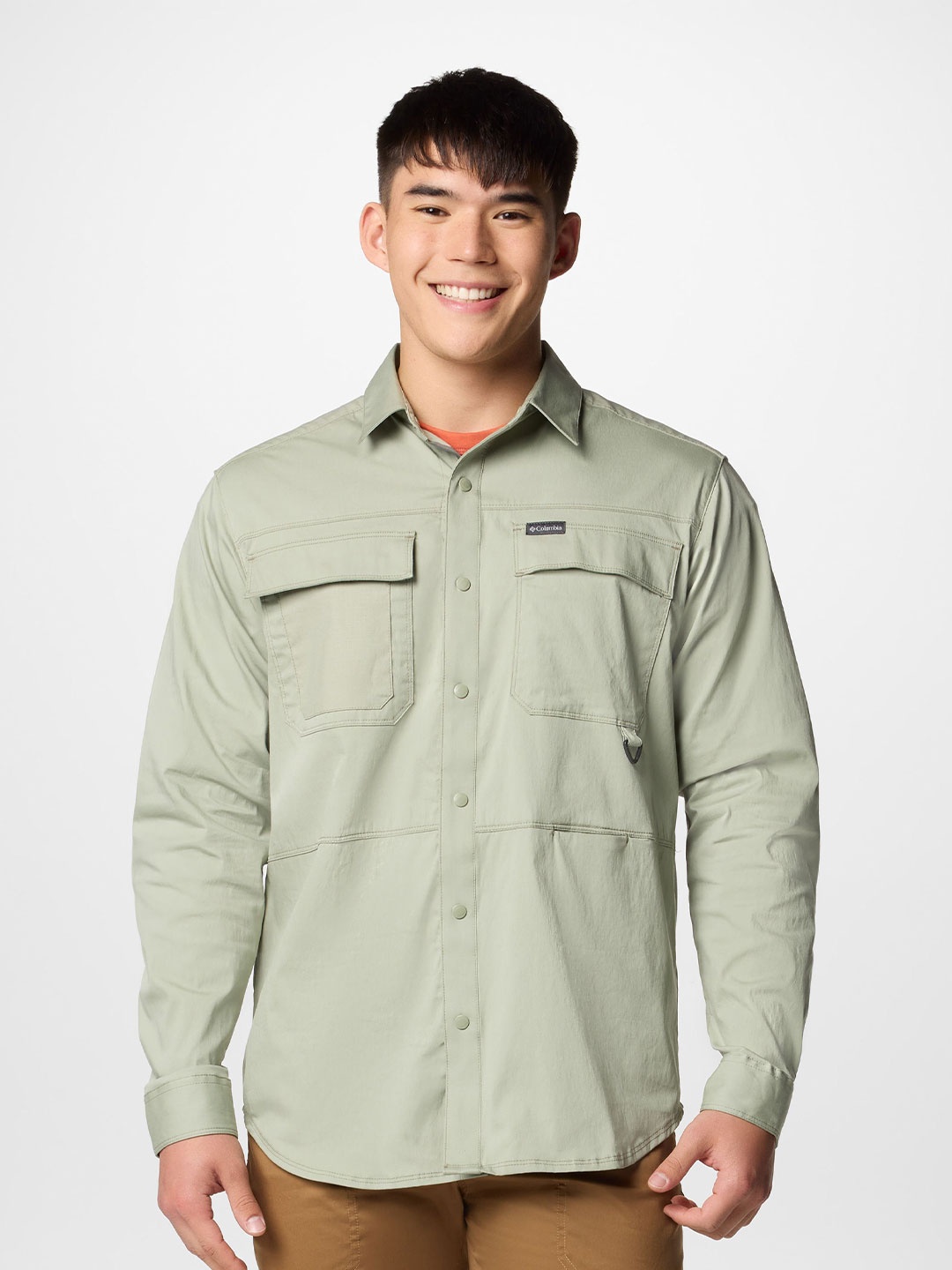 

Columbia Men Classic Spread Collar Solid Casual Shirt, Green