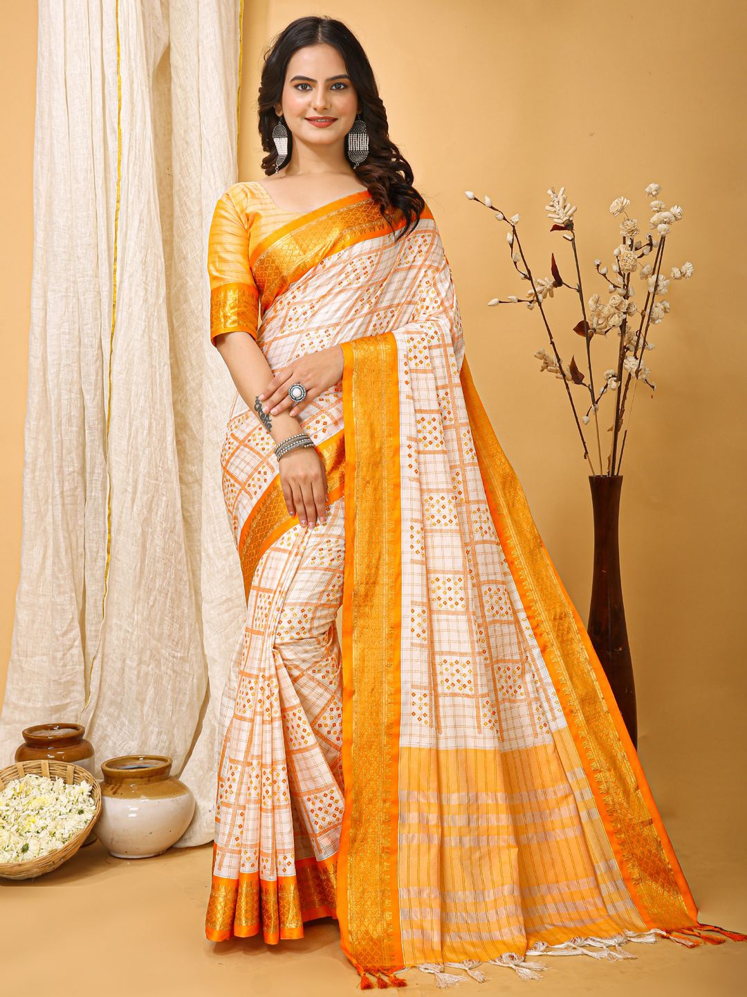 

Mitera Checked Zari Designer Saree, Orange