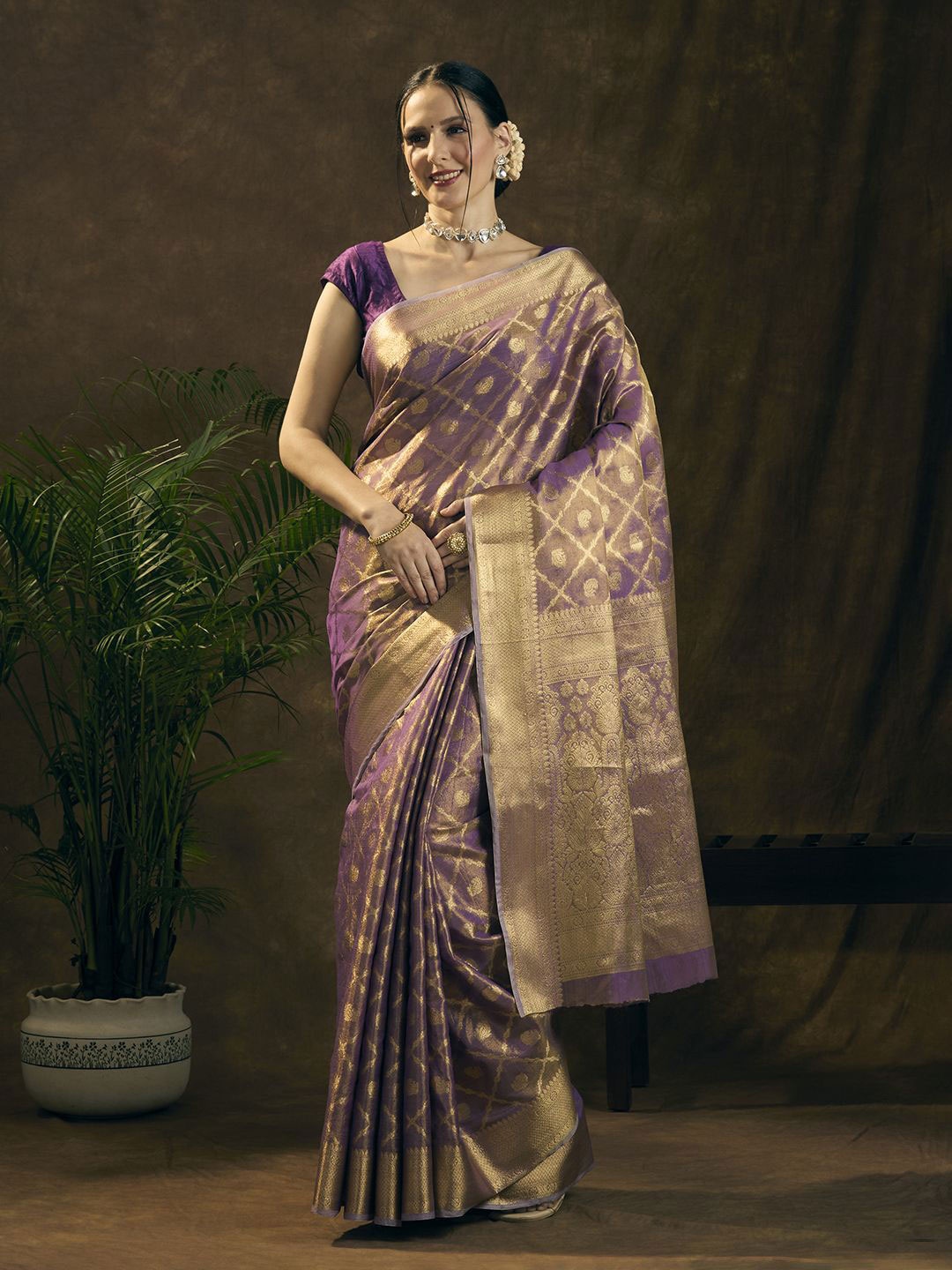 

JUST FASHION Woven Design Zari Tissue Banarasi Saree, Purple