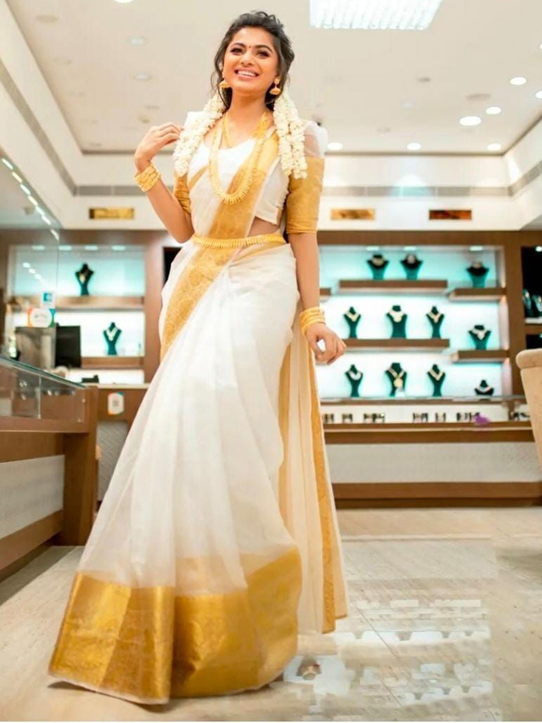 

Upalksh Woven Design Pure Silk Zari Saree, White