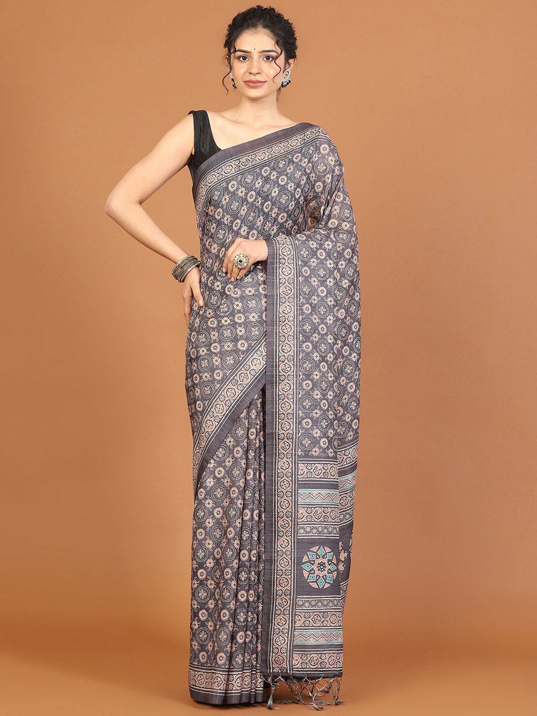 

Meena Bazaar Ethnic Motifs Art Silk Tussar Saree, Grey