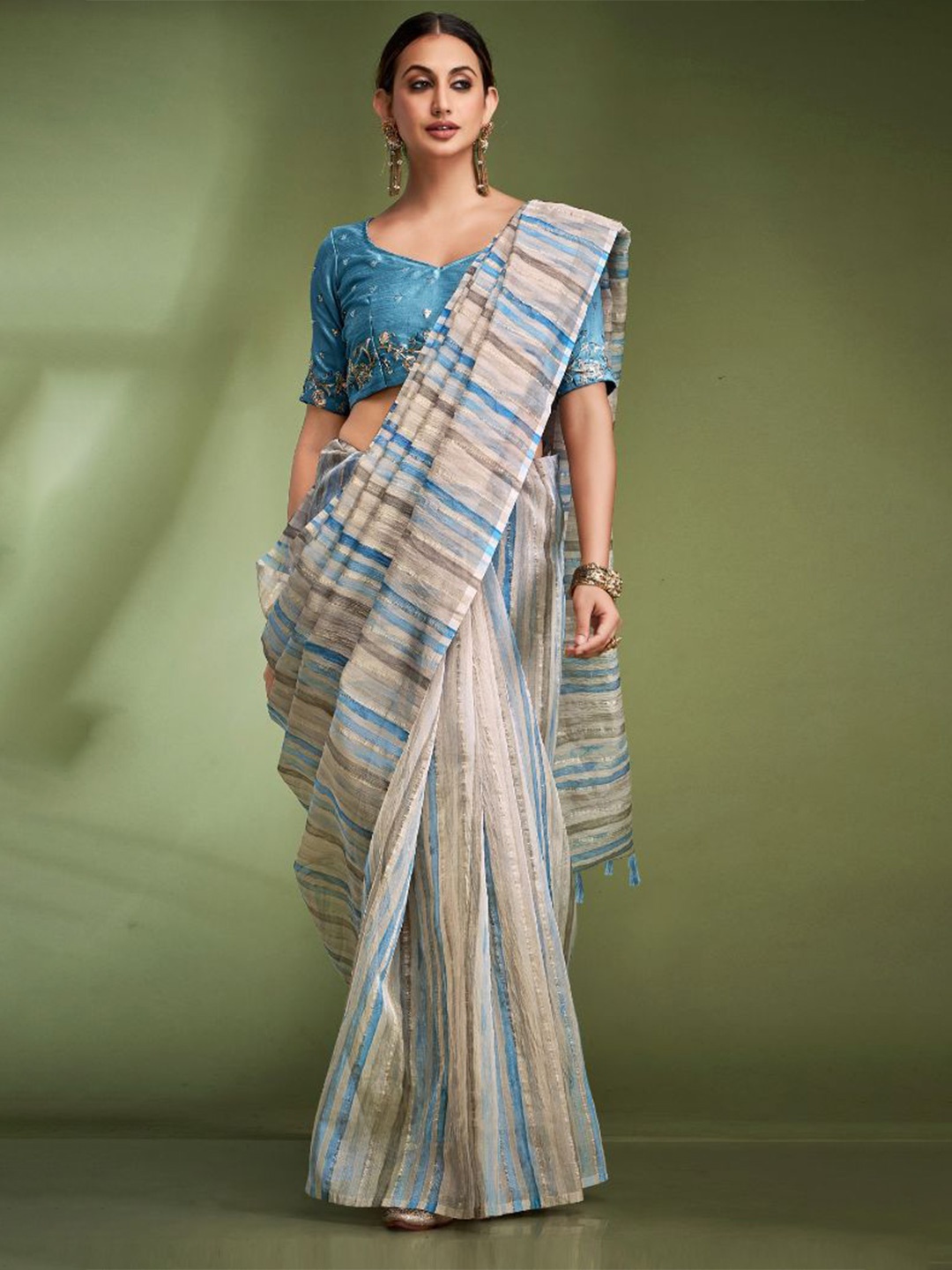 

MySilkLove Striped Tissue Saree, Blue