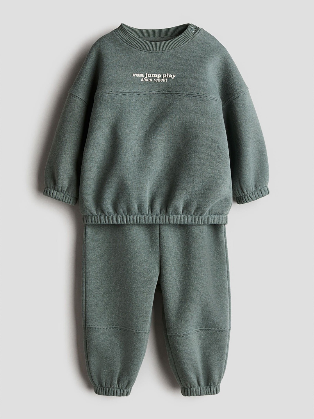 

H&M Boys 2-Piece Sweatshirt Set, Green