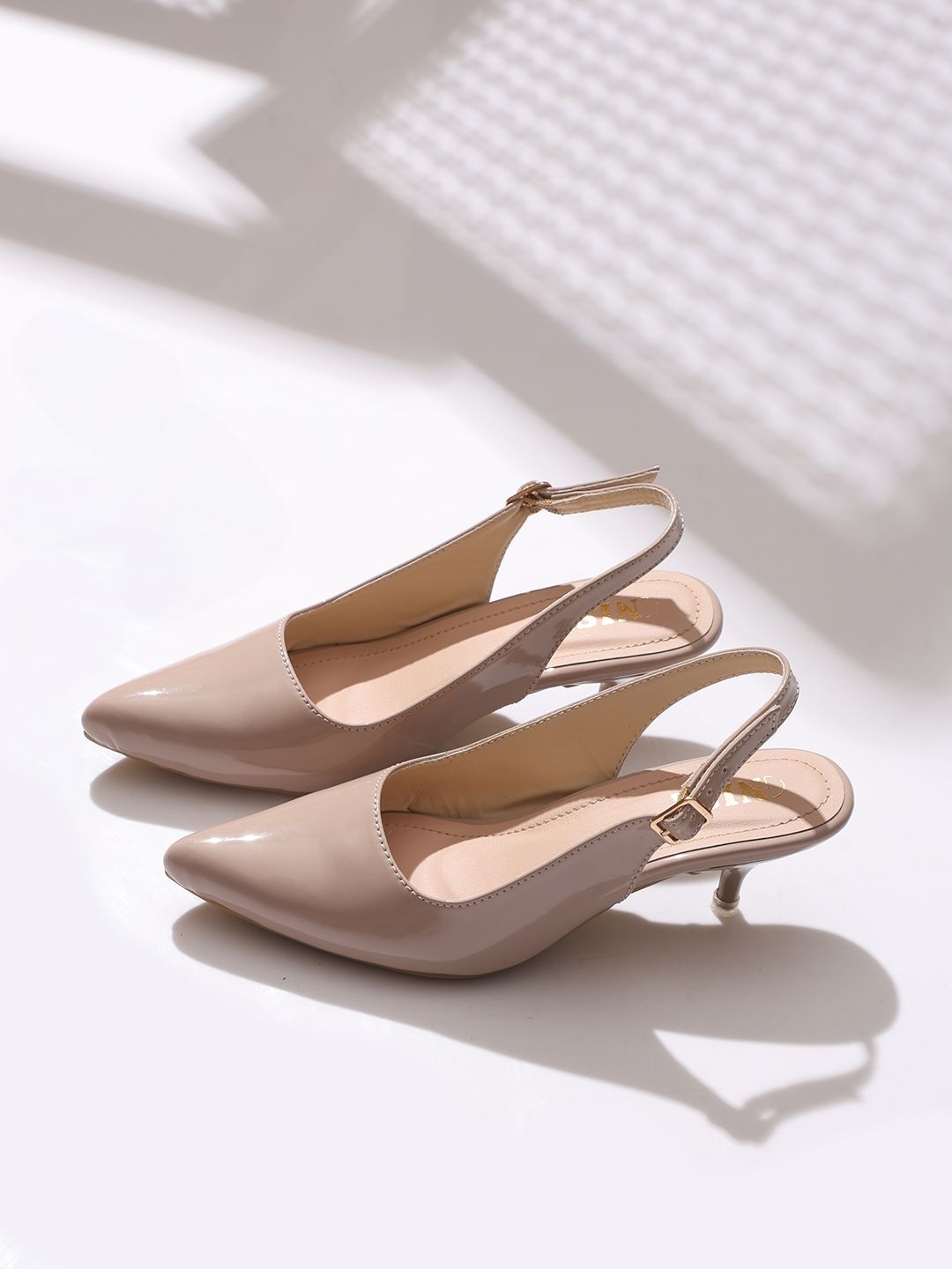 

GNIST Kitten Pumps, Nude