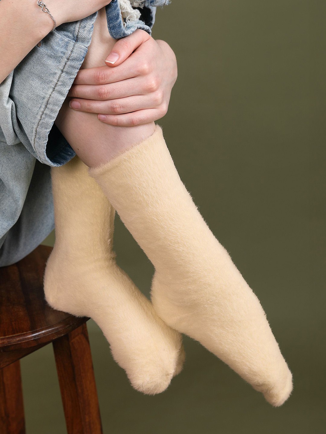 

FREECULTR Superior Comfort Fleece Unisex Socks, Off white