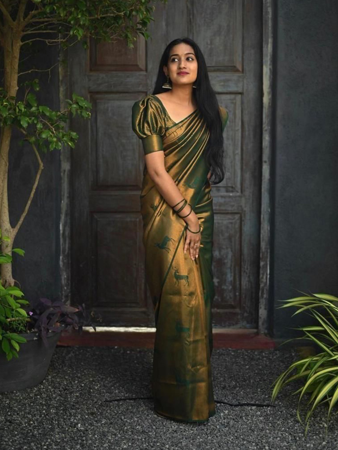 

Upalksh Woven Design Zari Pure Silk Tussar Saree, Green