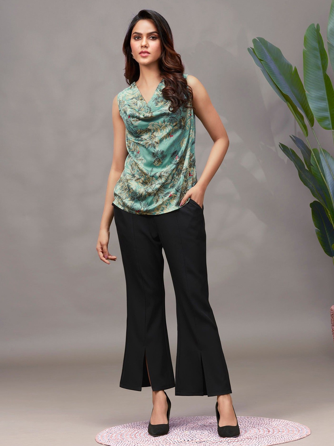 

FREYAA Women Tropical Printed A-Line Top, Green