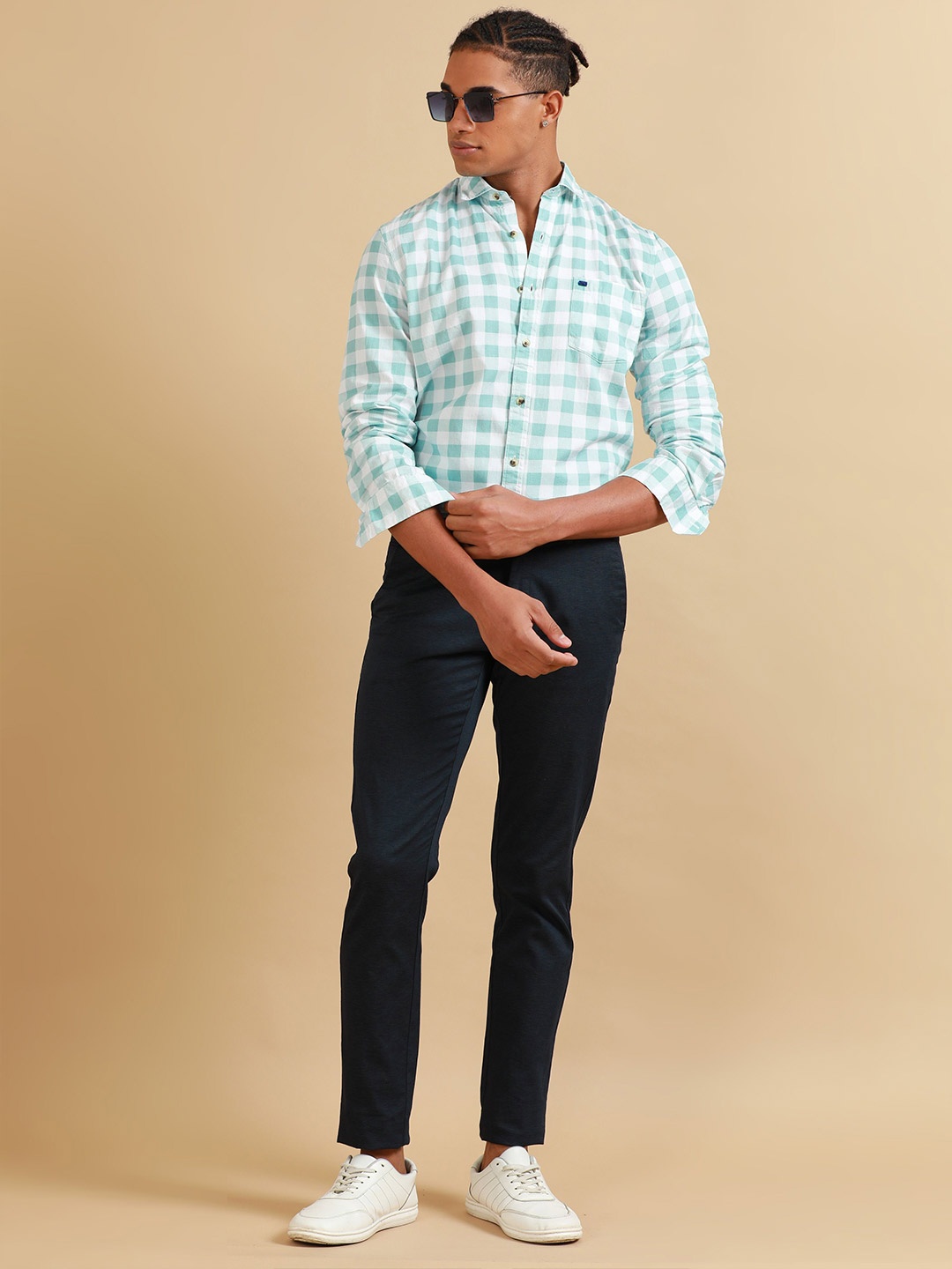 

HOUSE OF MAHNOTS Men Comfort Slim Fit Spread Collar Gingham Checked Cotton Casual Shirt, Green
