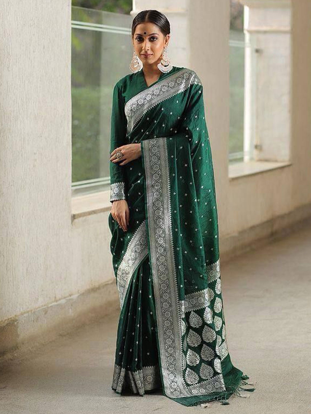 

Upalksh Zari Pure Cotton Kanjeevaram Saree, Green