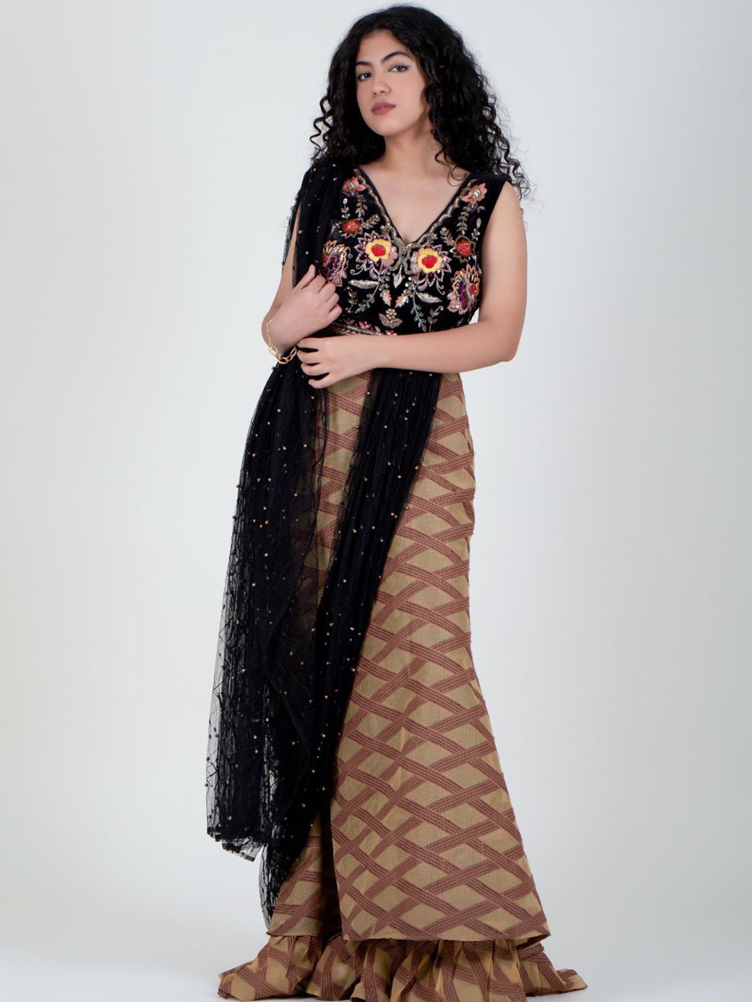 

SUNFAIRY Embroidered Fit & Flare Maxi Dress, Black