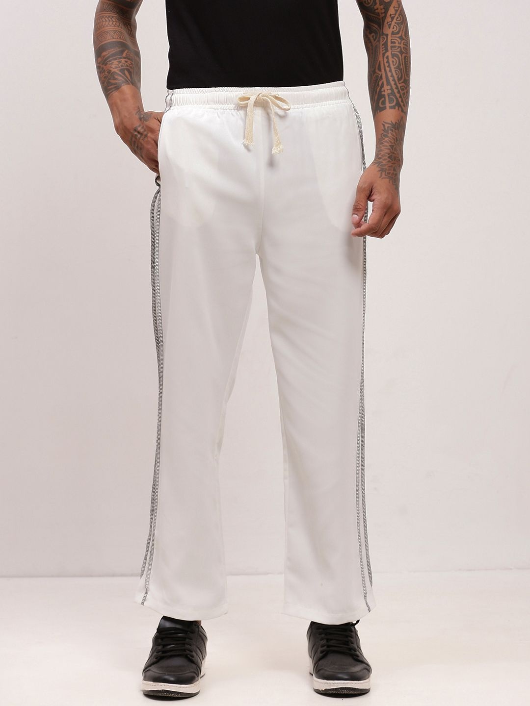 

SHOWOFF Men Straight Fit Low-Rise Trousers, White