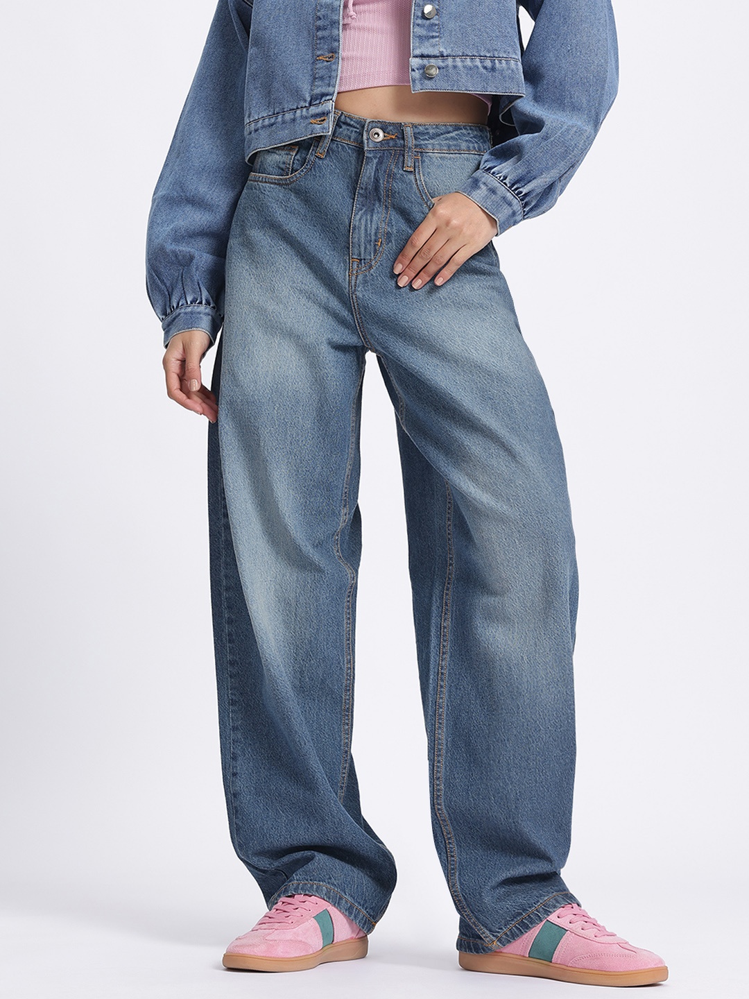 

glitchez Women Relaxed Flow Skater Fit Faded Jeans, Blue