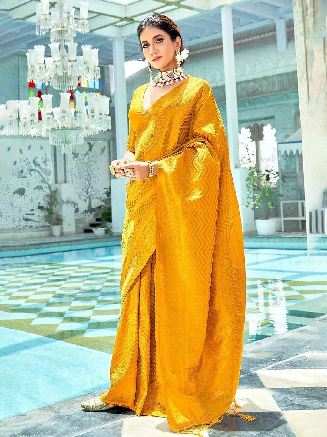 

Upalksh Printed Banarasi Saree, Yellow