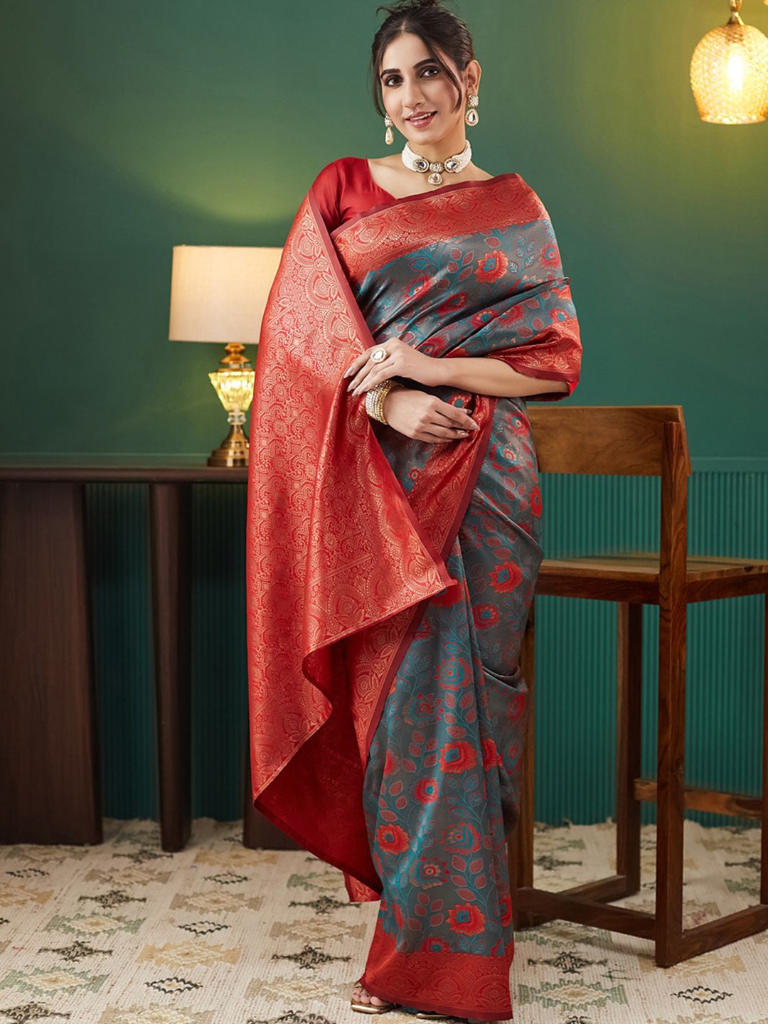

Mitera Woven Design Floral Zari Saree, Blue