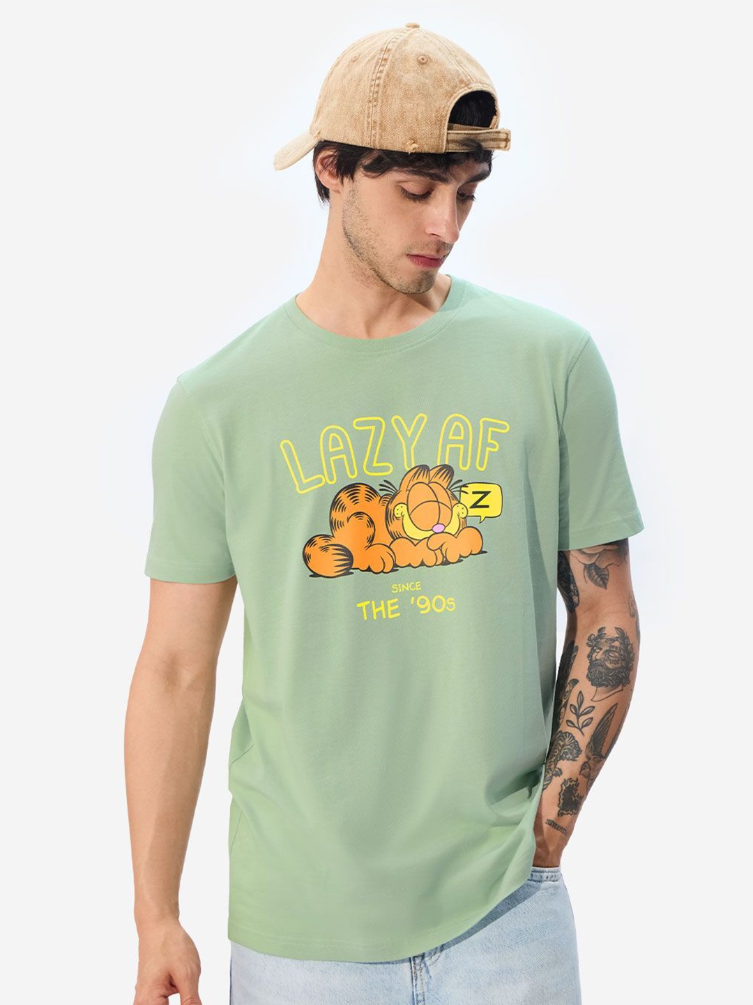 

The Souled Store Men Garfield Graphic Printed Round Neck Cotton T-shirt, Green