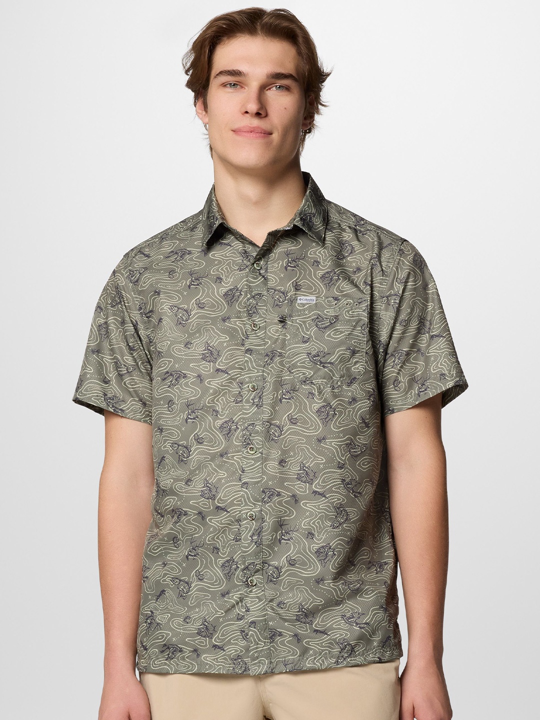 

Columbia Men Classic Spread Collar Abstract Printed Casual Shirt, Olive