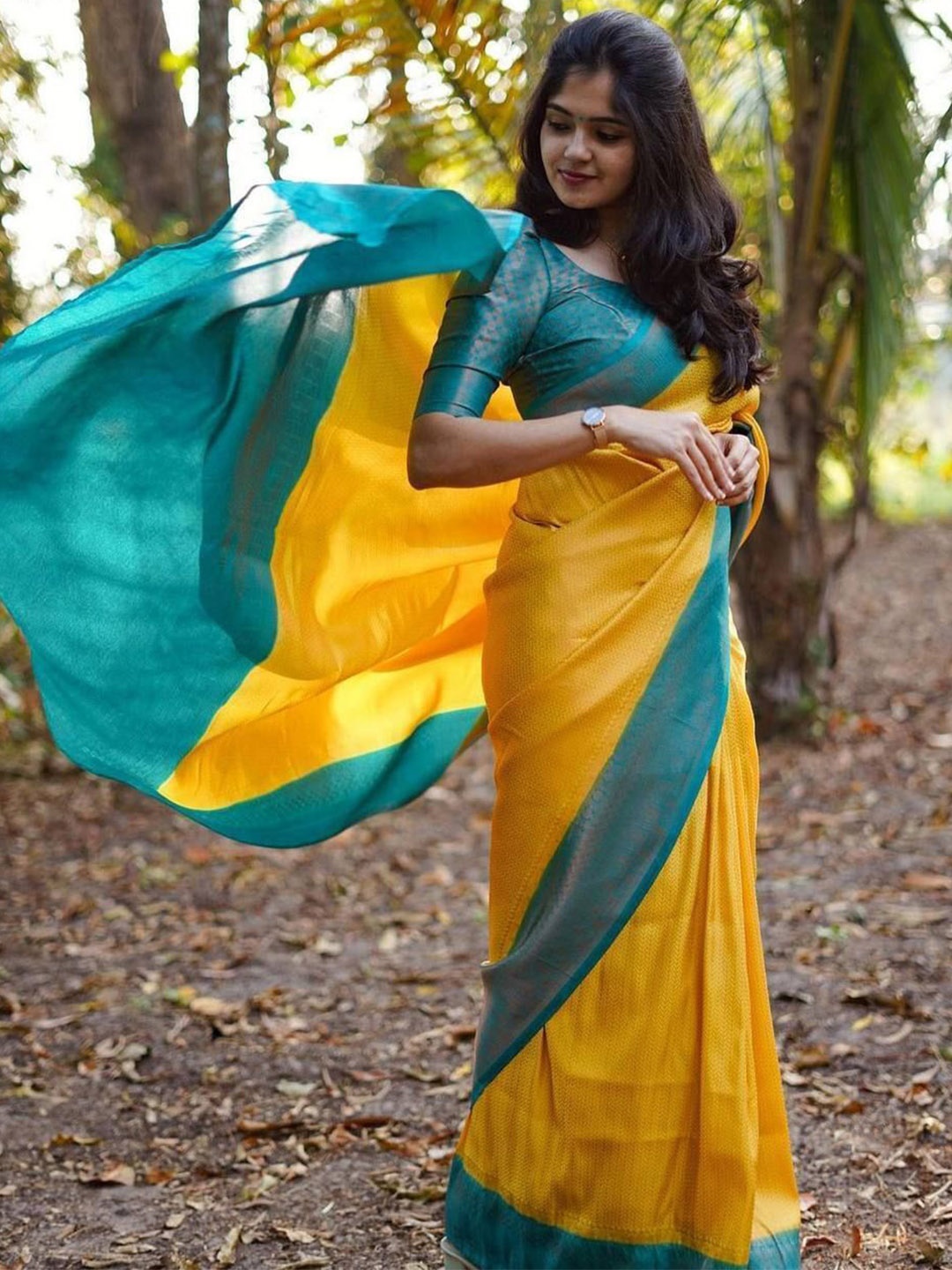 

Upalksh Woven Design Zari Kanjeevaram Saree, Yellow