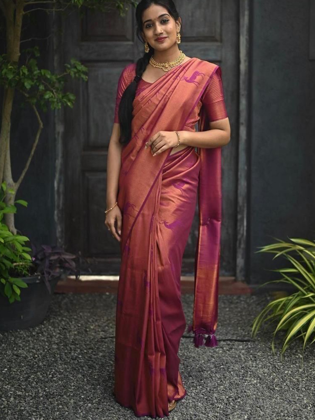

Upalksh Ethnic Motifs Zari Pure Cotton Patola Saree, Pink