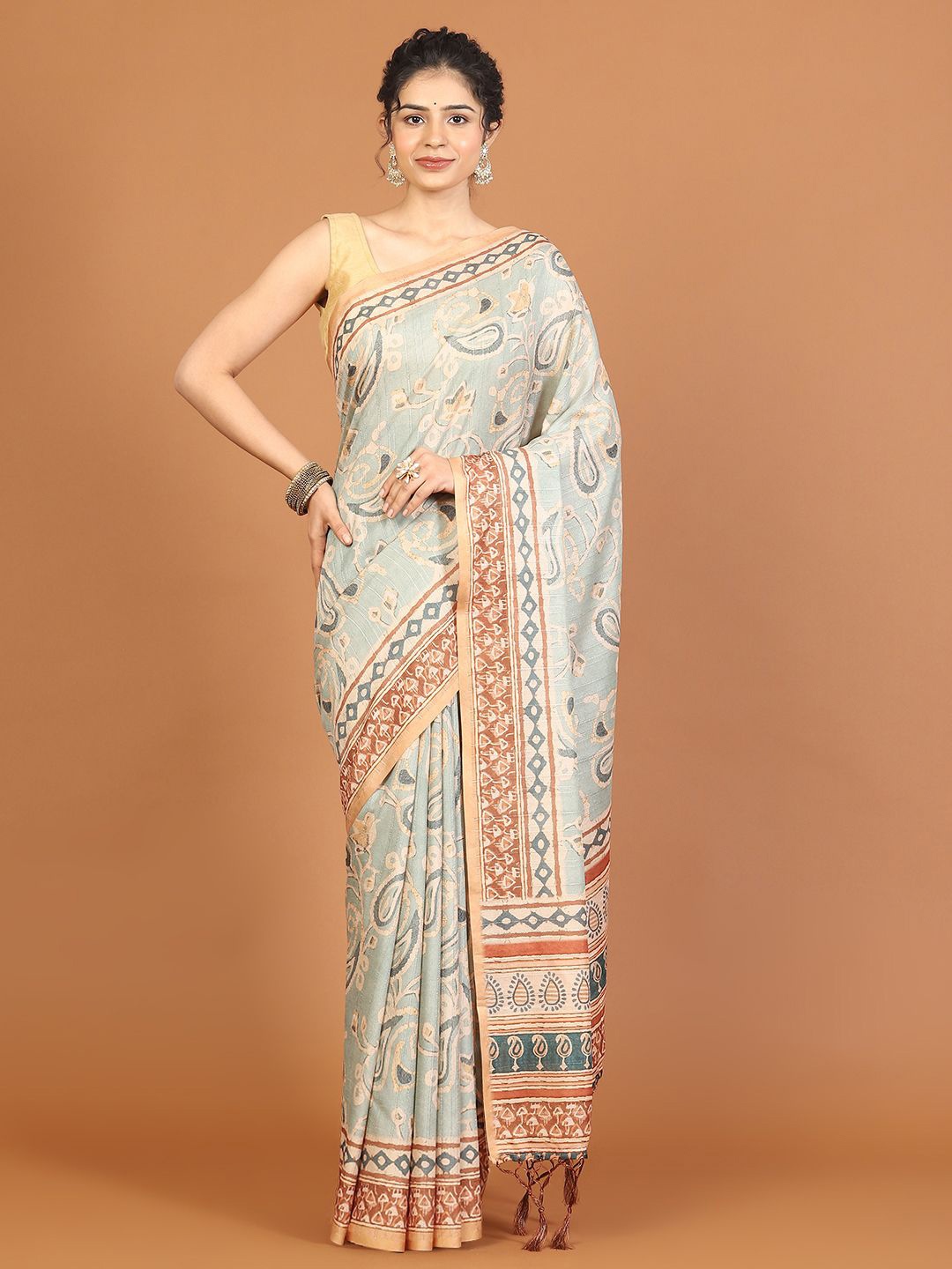 

Meena Bazaar Paisley Art Silk Tussar Saree, Green