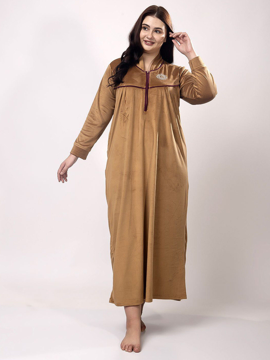 

CHUI MUI Women Mandarin Collar Maxi Nightdress, Brown