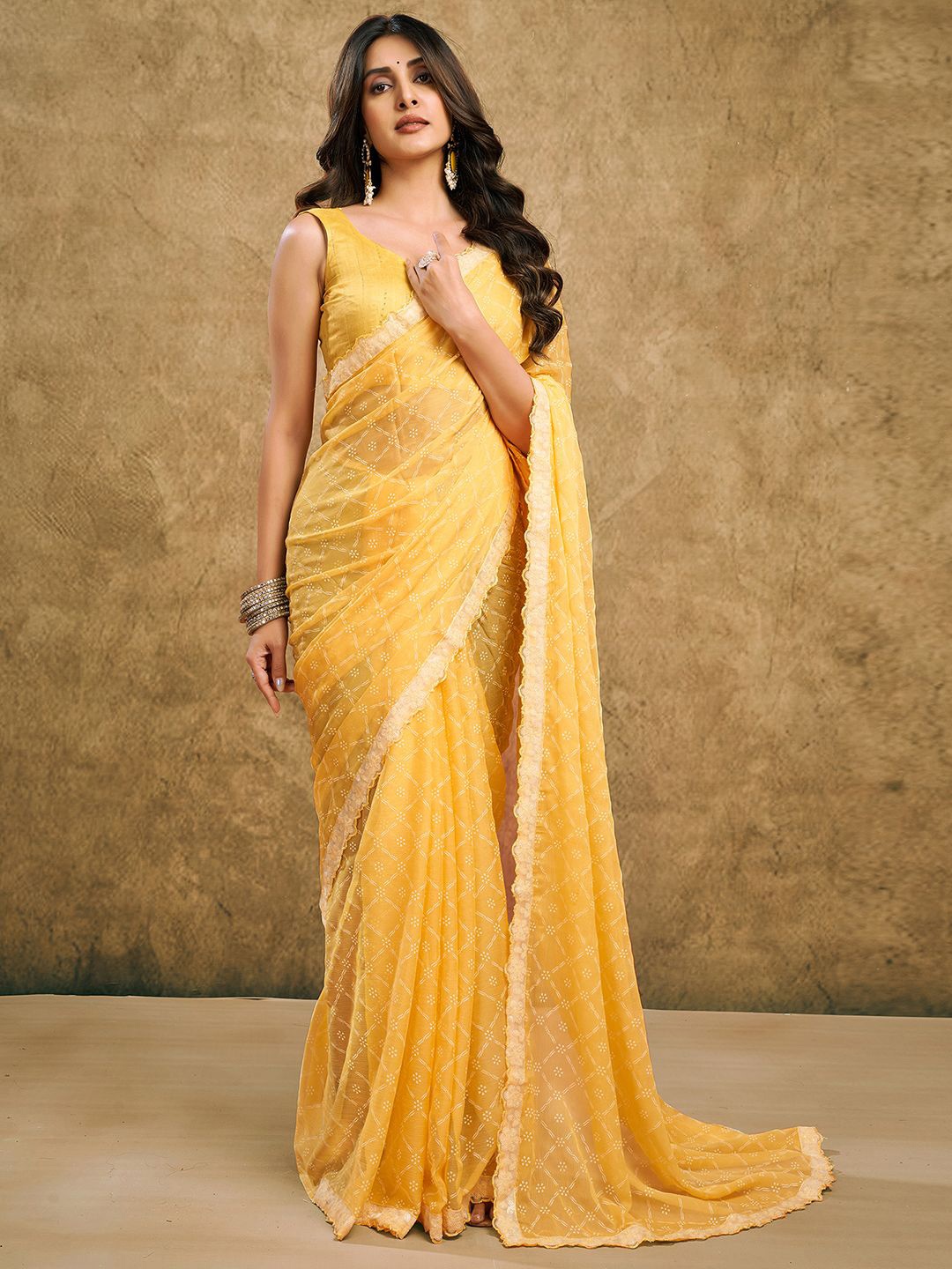 

Mitera Printed Pure Chiffon Saree, Yellow