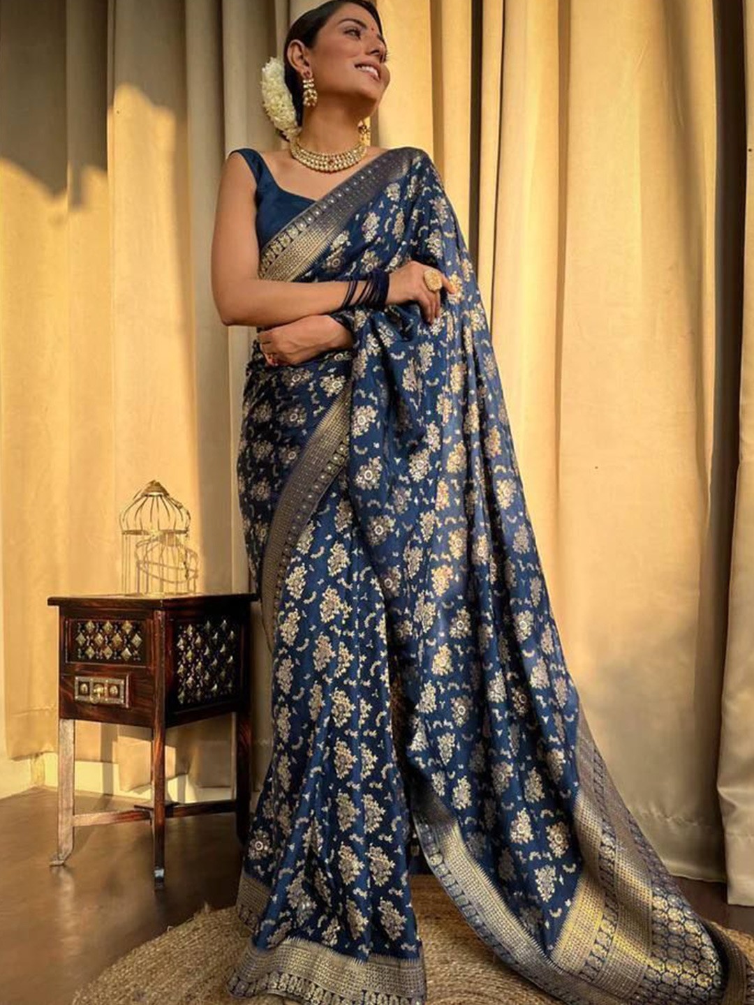 

Upalksh Woven Design Zari Pure Cotton Kanjeevaram Saree, Blue