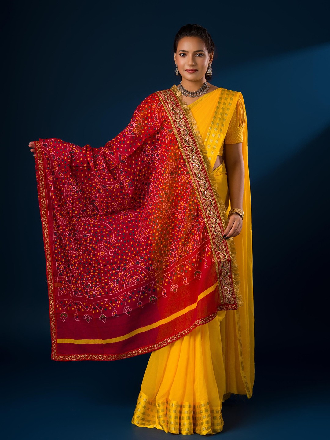 

KCPC BANDHANI Marwadi Bandhani Printed Pure Cotton Dupatta, Red