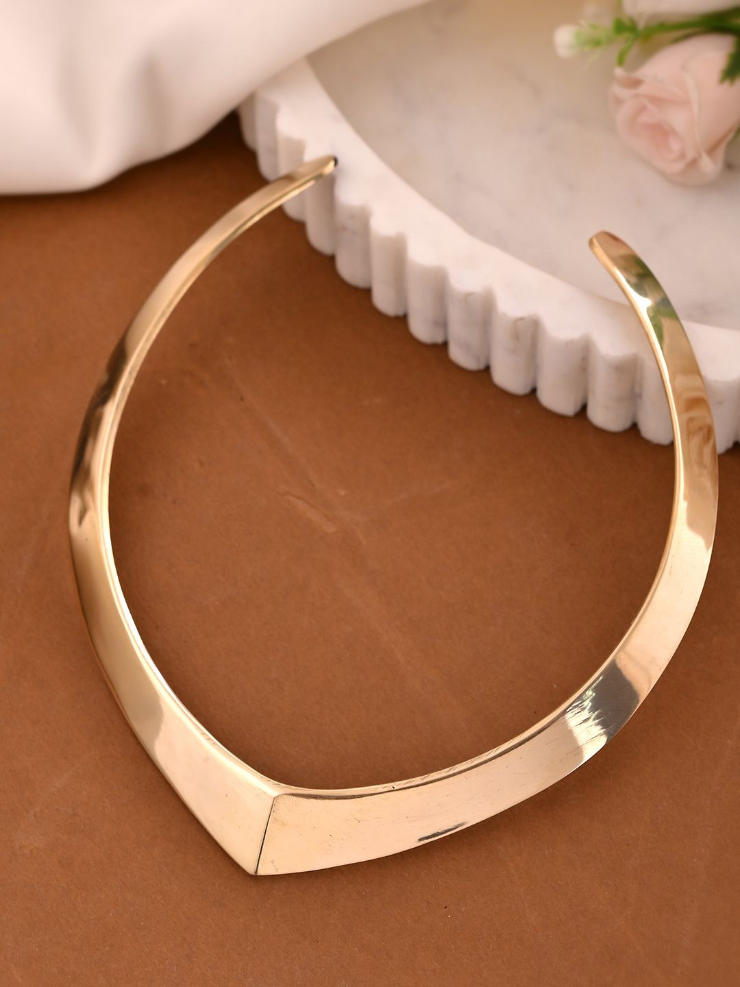 

Silvermerc Designs Brass Elegant Gold-Plated V-Shaped Choker Necklace
