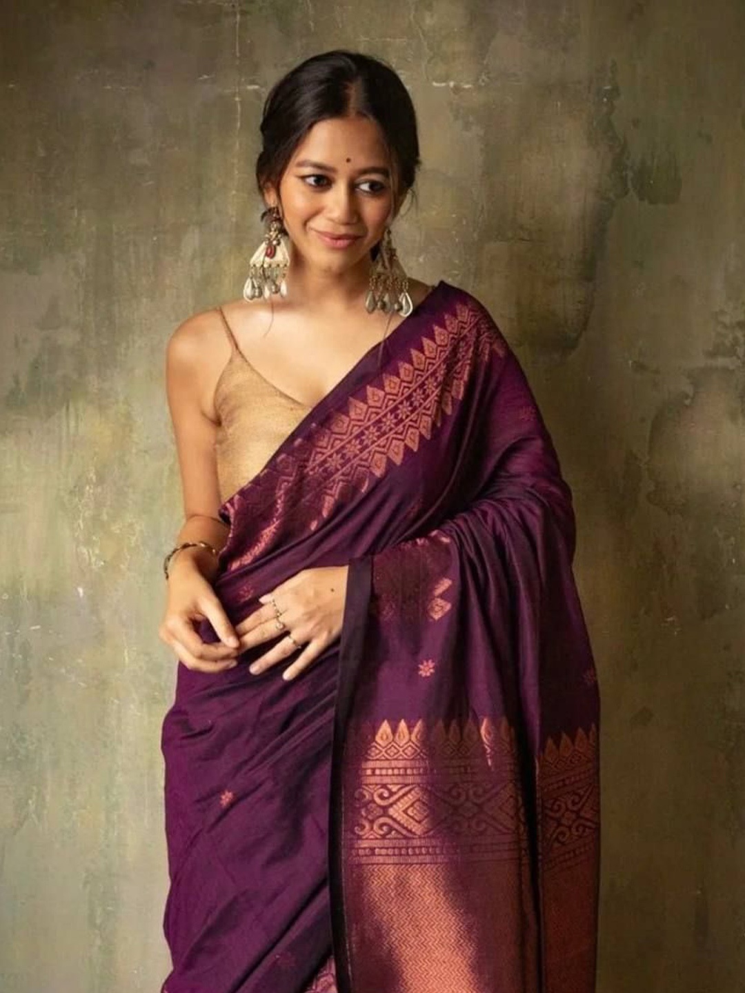 

Anouk Woven Design Zari Banarasi Saree, Purple