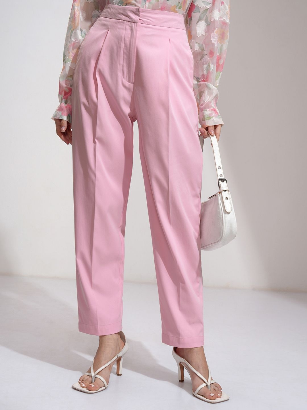 

CHIC BY TOKYO TALKIES Women Carrot Fit Pleated Pant with Side Pocket, Pink