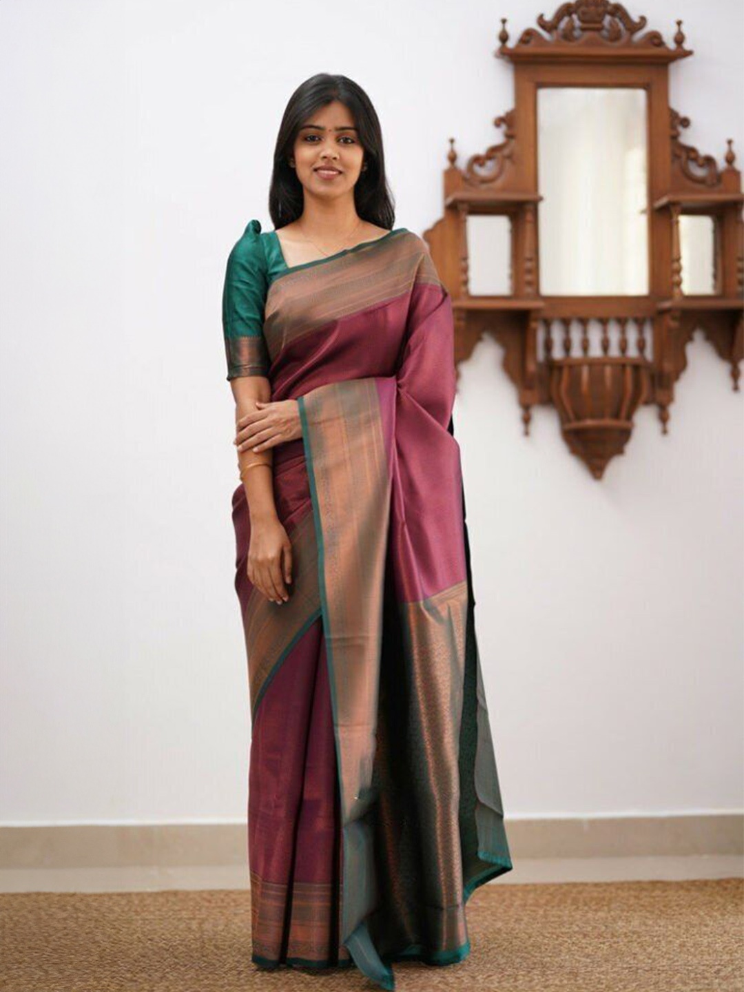

Upalksh Woven Design Patola Saree, Burgundy