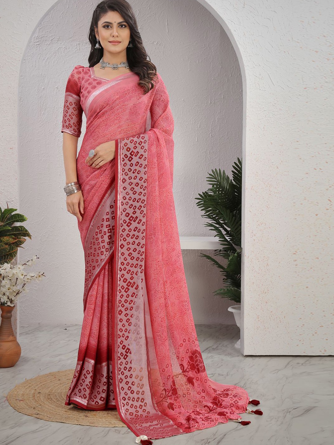 

Mitera Embellished Border Printed Brasso Saree, Peach