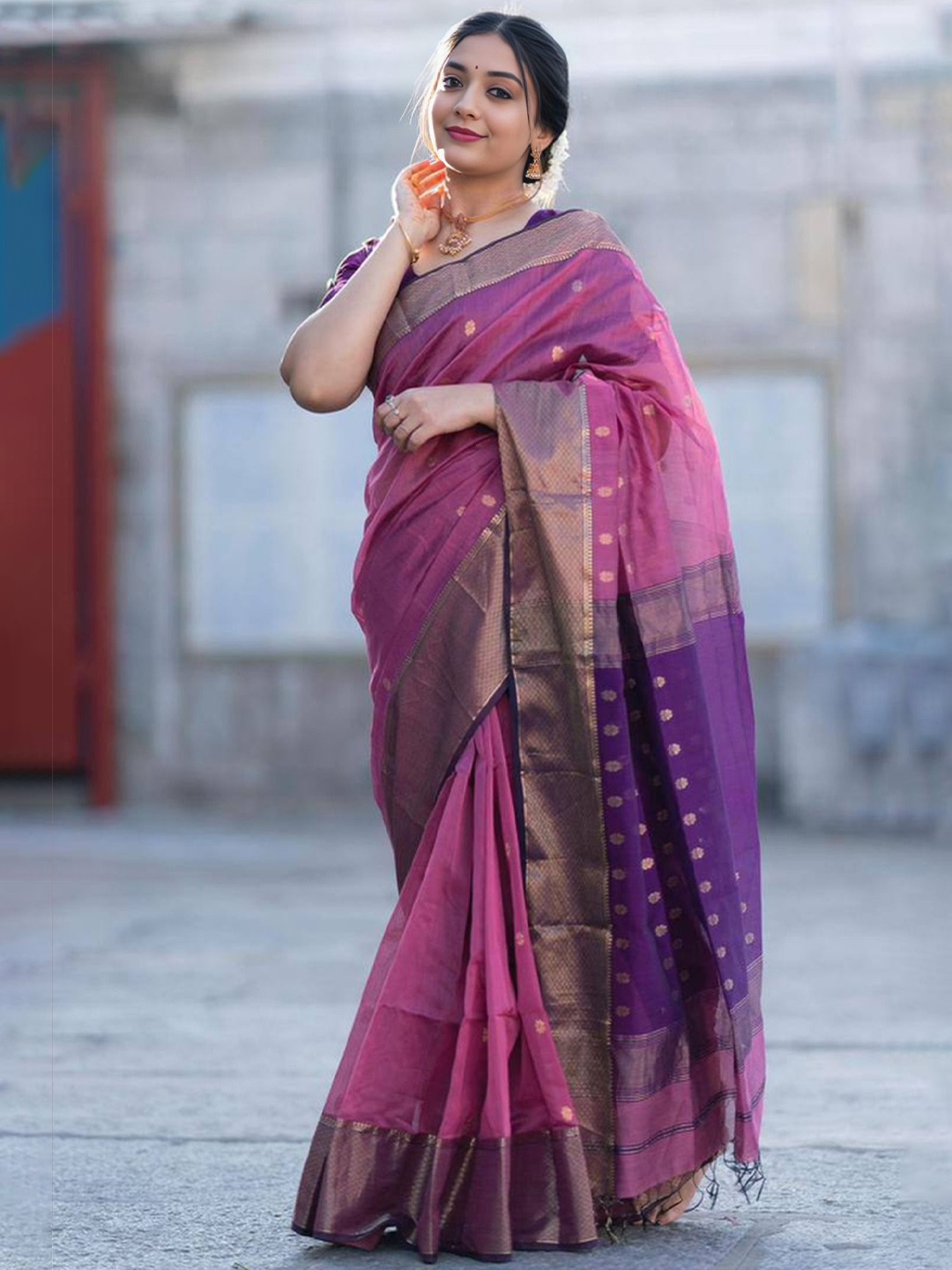 

Upalksh Ethnic Motifs Woven Design Kanjeevaram Saree, Purple