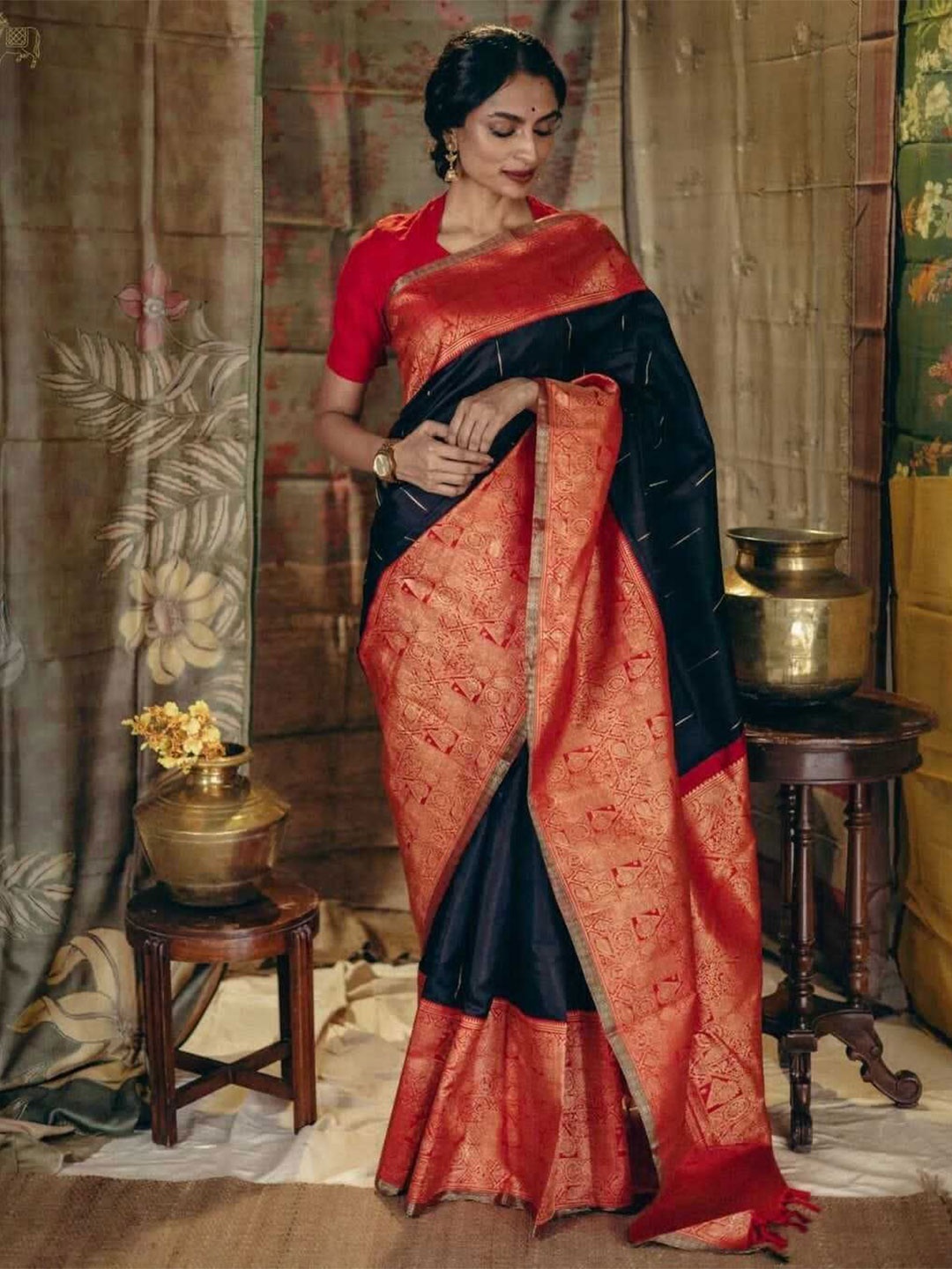 

Upalksh Woven Design Zari Kanjeevaram Saree, Black