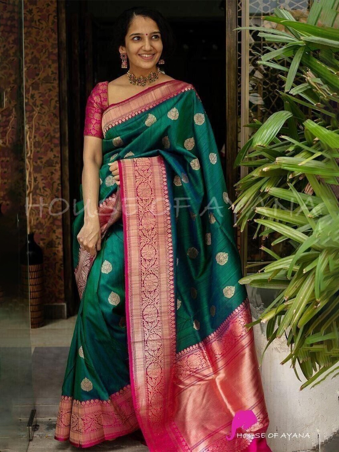 

Upalksh Woven Design Kanjeevaram Saree, Green
