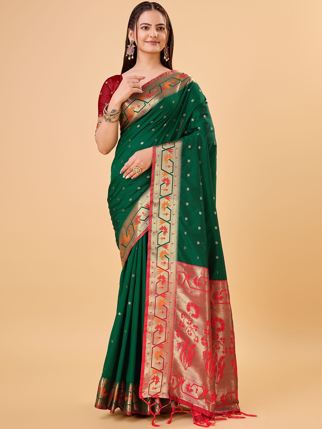 

Upalksh Woven Design Banarasi Saree, Green