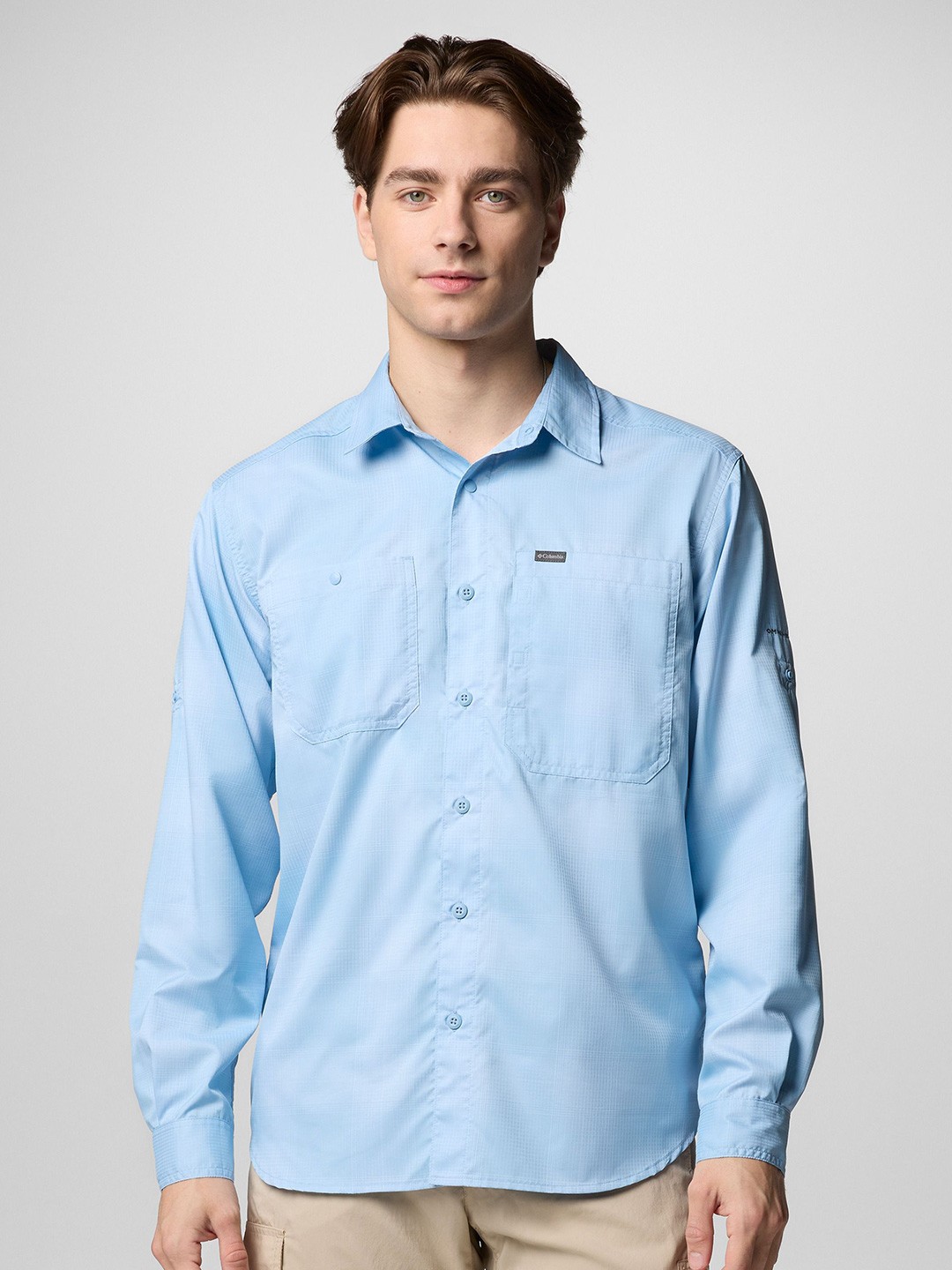 

Columbia Men Classic Spread Collar Solid Casual Shirt, Blue