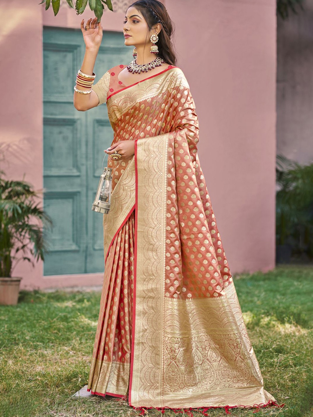 

SANGAM PRINTS Ethnic Motifs Woven Design Zari Banarasi Saree, Peach