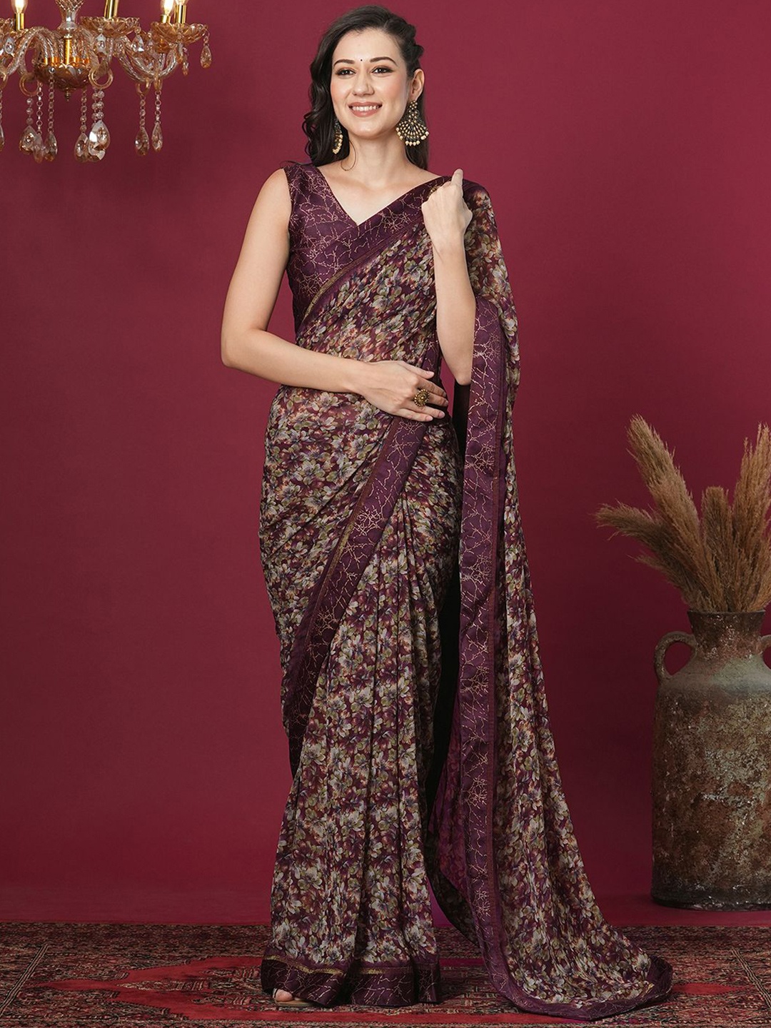 

Mitera Floral Printed Pure Georgette Saree, Magenta