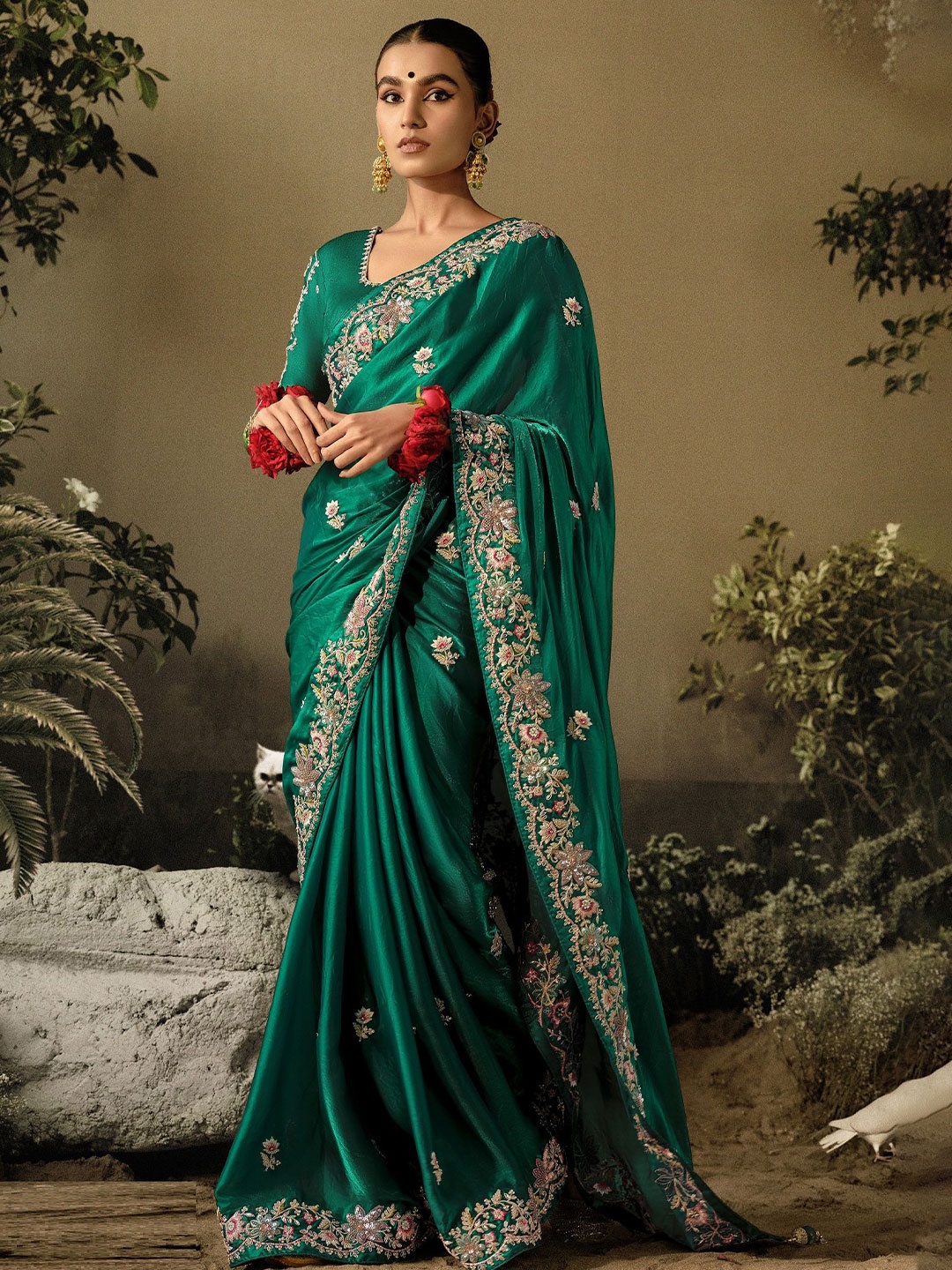 

MAHALASA Ethnic Motifs Embroidered Pure Silk Designer Saree, Green